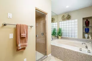 2329 E Hatcher Rd, Phoenix, AZ 85028 - Photo 21
