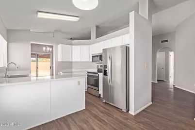8651 N 107th Drive, Peoria, AZ 85345 - Photo 11
