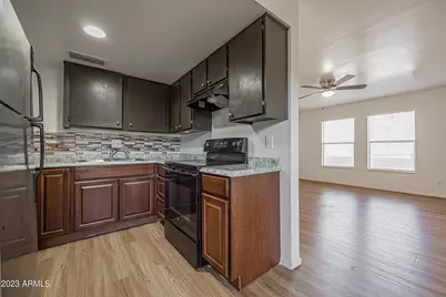 925 W Peoria Avenue #29, Phoenix, AZ 85029 - Photo 3