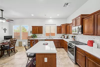 18168 W Echo Lane, Waddell, AZ 85355 - Photo 13