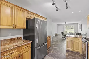 7141 N 16th St, Phoenix, AZ 85020 - Photo 9