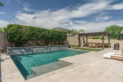 10738 W Whitehorn Way, Peoria, AZ 85383 - Photo 1