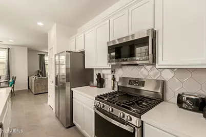 14236 W Buckskin Trail, Surprise, AZ 85387 - Photo 11
