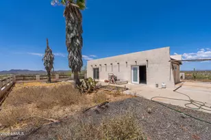 43513 N 261st Ave, Morristown, AZ 85342 - Photo 39
