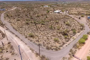 43513 N 261st Ave, Morristown, AZ 85342 - Photo 15