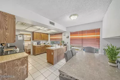 2515 N 45th Avenue, Phoenix, AZ 85035 - Photo 13