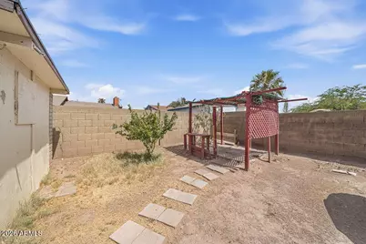 2515 N 45th Avenue, Phoenix, AZ 85035 - Photo 25
