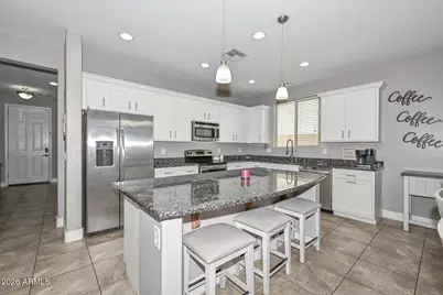 10218 W Levi Drive, Tolleson, AZ 85353 - Photo 7