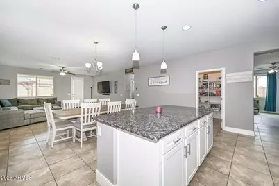10218 W Levi Drive, Tolleson, AZ 85353 - Photo 21