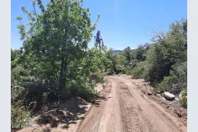 219 N Chicory Lane, Globe, AZ 85501 - Photo 3