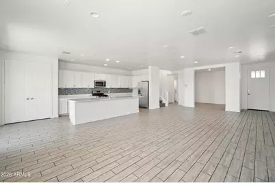 9207 W Sells Drive, Phoenix, AZ 85037 - Photo 5