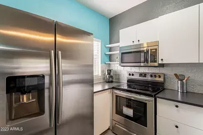 18616 N 34th Avenue #Unit 5, Phoenix, AZ 85027 - Photo 11