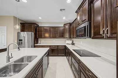 16733 S 180th Drive, Goodyear, AZ 85338 - Photo 13