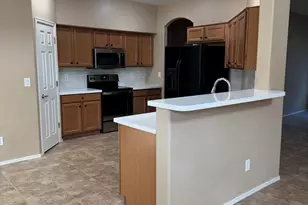 10281 W Carlota Ln, Peoria, AZ 85383 - Photo 7