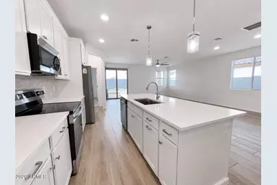 18252 W Cielo Grande Avenue, Surprise, AZ 85387 - Photo 21