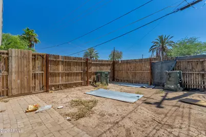 110 N 33rd Avenue, Phoenix, AZ 85009 - Photo 25