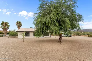 27060 S Bennett Way, Congress, AZ 85332 - Photo 3