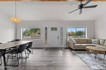 27060 S Bennett Way, Congress, AZ 85332 - Photo 5