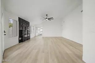 10263 W Potter Dr, Peoria, AZ 85382 - Photo 13