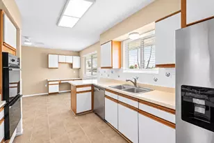 9202 N 107th Ave, Sun City, AZ 85351 - Photo 11