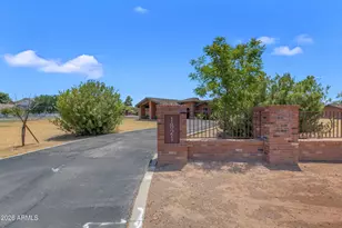 1821 E Elliot Rd, Gilbert, AZ 85234 - Photo 101