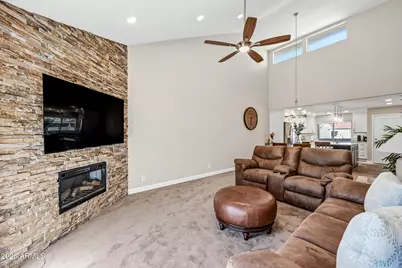 7340 N VÃ­a Camello Del Norte -- #234, Scottsdale, AZ 85258 - Photo 3