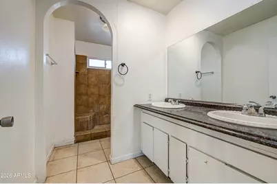 7922 W Earll Drive, Phoenix, AZ 85033 - Photo 17