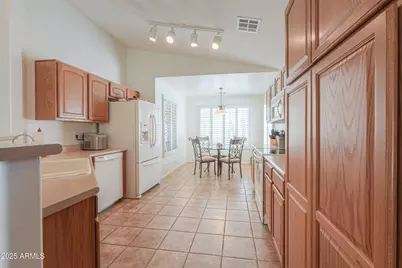 2415 E Antigua Drive, Casa Grande, AZ 85194 - Photo 11