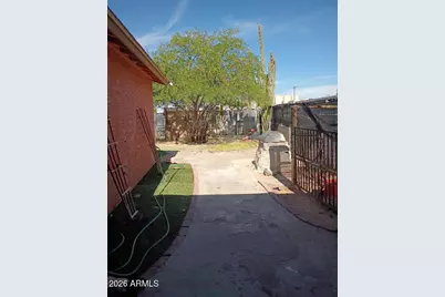 242 S Washington Street, Coolidge, AZ 85128 - Photo 5