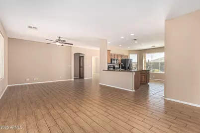 10946 E Oro Avenue, Mesa, AZ 85212 - Photo 3