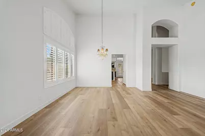 12220 N 56th Drive, Glendale, AZ 85304 - Photo 9