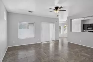 7230 W Sheila Ln, Phoenix, AZ 85033 - Photo 7