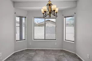 7230 W Sheila Ln, Phoenix, AZ 85033 - Photo 9