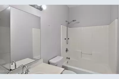 7230 W Sheila Lane, Phoenix, AZ 85033 - Photo 13