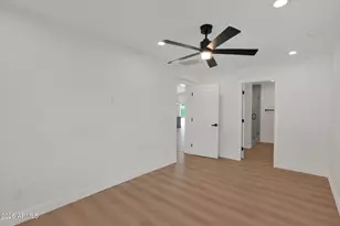 2507 E Devonshire Ave, Phoenix, AZ 85016 - Photo 17