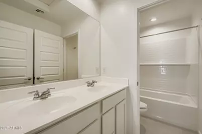 9731 W Weldon Avenue, Phoenix, AZ 85037 - Photo 21