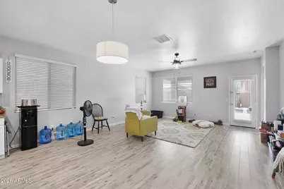 29805 W Clarendon Avenue, Buckeye, AZ 85396 - Photo 19