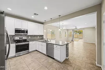 25818 N 122nd Lane, Peoria, AZ 85383 - Photo 9
