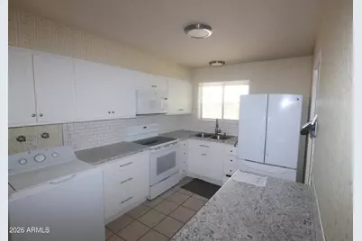 10559 W Sun City Boulevard, Sun City, AZ 85351 - Photo 21