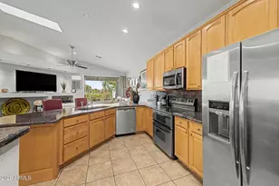 3312 E Maldonado Dr, Phoenix, AZ 85042 - Photo 11