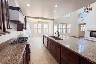 4118 W St Anne Ave, Phoenix, AZ 85041 - Photo 7