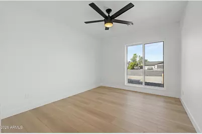 11206 N 26th Place, Phoenix, AZ 85028 - Photo 17