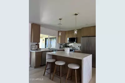 11206 N 26th Place, Phoenix, AZ 85028 - Photo 1
