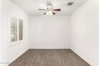 17987 W Redwood Lane, Goodyear, AZ 85338 - Photo 7