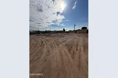- N 6th Street #12, Avondale, AZ 85323 - Photo 3
