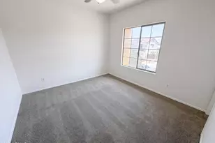 7428 S 15th Dr, Phoenix, AZ 85041 - Photo 23