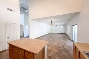 7428 S 15th Dr, Phoenix, AZ 85041 - Photo 11