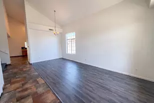 7428 S 15th Dr, Phoenix, AZ 85041 - Photo 3
