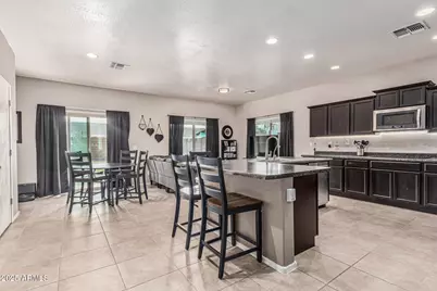 831 S Buena Vista Drive, Apache Junction, AZ 85120 - Photo 13