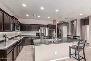 831 S Buena Vista Dr, Apache Junction, AZ 85120 - Photo 15